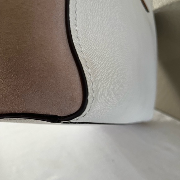 Tory Burch Carson Colorblock Tote New Ivory Leather Bag Style 81957 - Picture 7 of 17